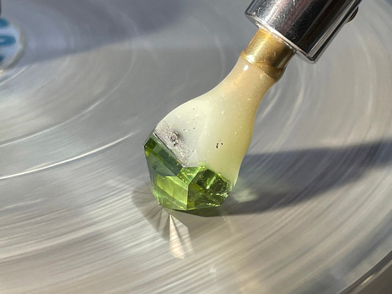Tara Coomber, UK jeweller British Gem cutter, faceter, lapidary, using ULTRA TEC faceting machine cutting precision designer bespoke gems for sale, gem cutting gemstones, cut gem trade service, repairs, re-polishing, restoration of gem, tourmaline paraiba